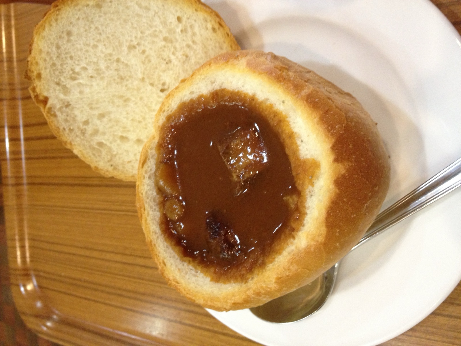 渡邊ベーカリーの温泉シチューパン