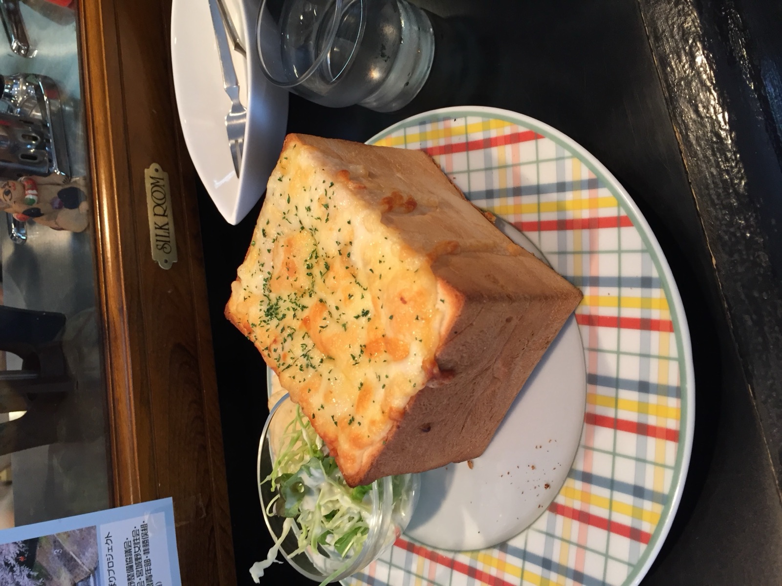 名物のぱんグラタン